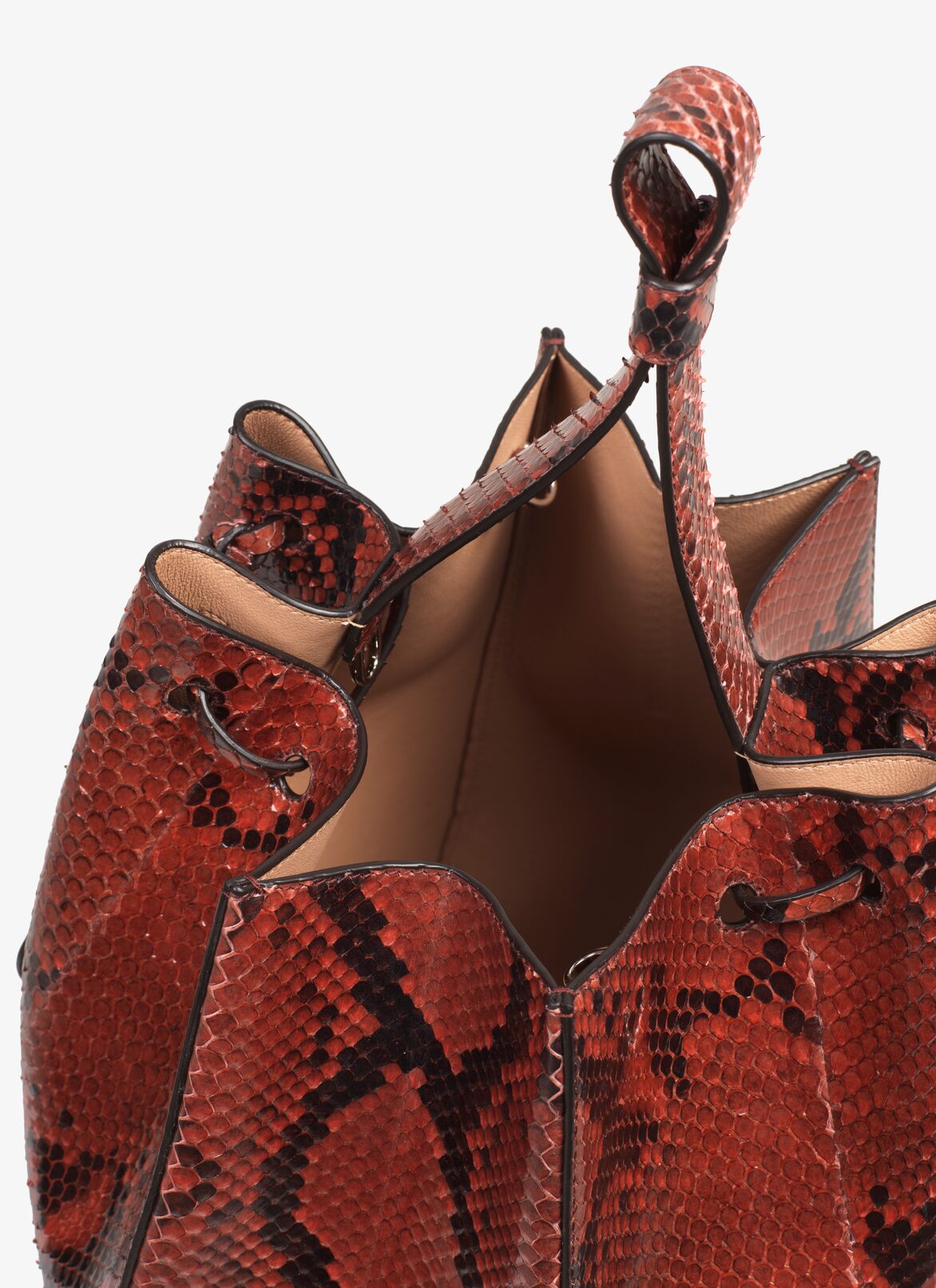 ROSEMARIE STRAP PYT.CONT.+VIENNE CLOUS ST RED FONCE ALAÏA ROT  ROSEMARIE STRAP PYT.CONT.+VIENNE CLOUS ST RED FONCE